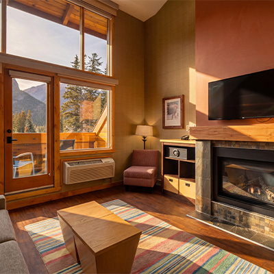 Fox Hotel & Suites Banff Room
