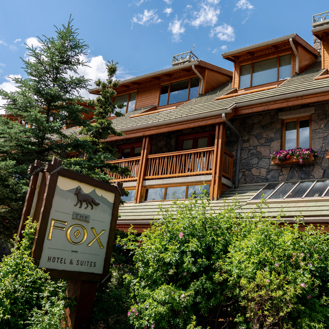 Fox Hotel & Suites
