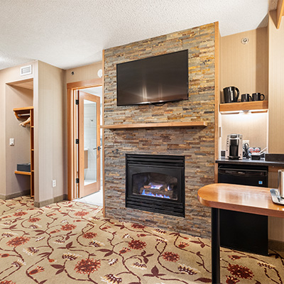 Banff Ptarmigan Inn Fireplace