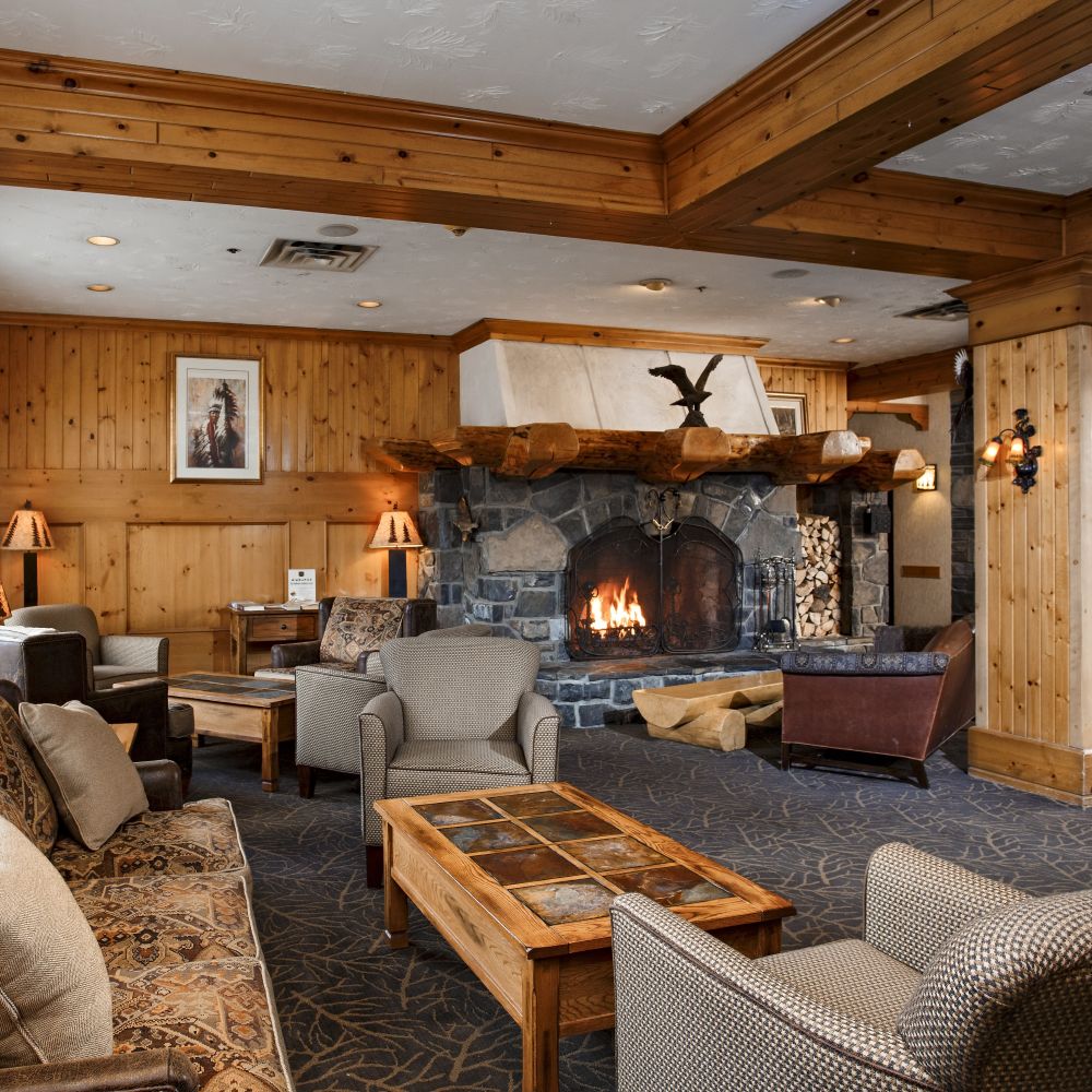 Rundlstone Lodge Lobby