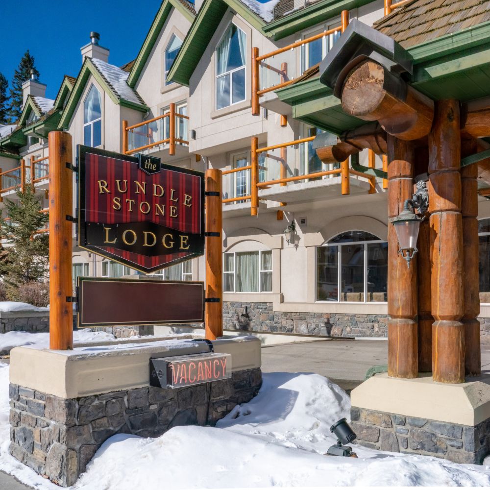 Rundlestone Lodge Exterior